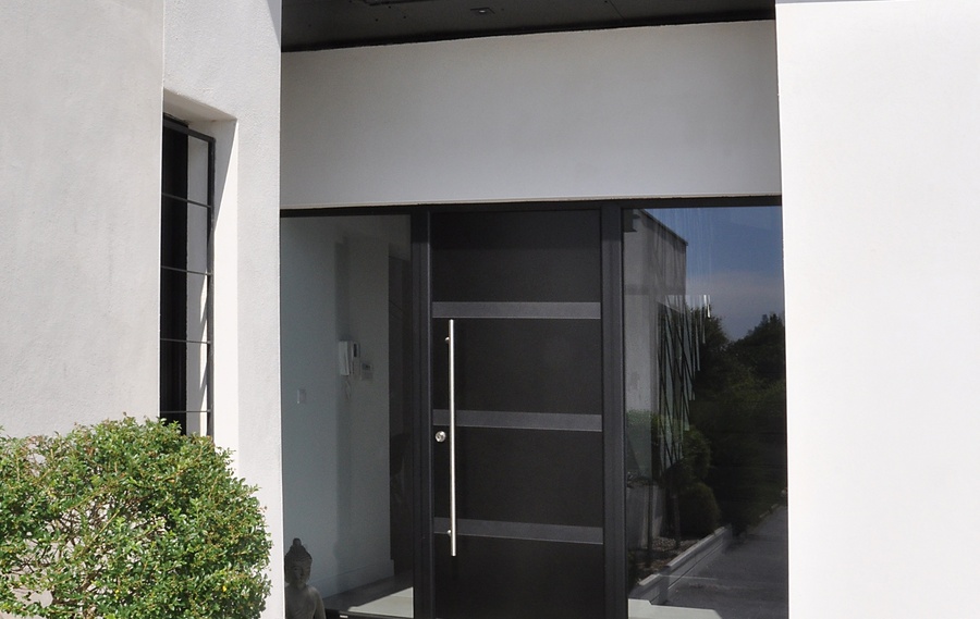 Notre gamme de portes d'entr&eacute;e en ALU CLASSIQUE et CONTEMPORAINE &agrave;&nbsp;Challans